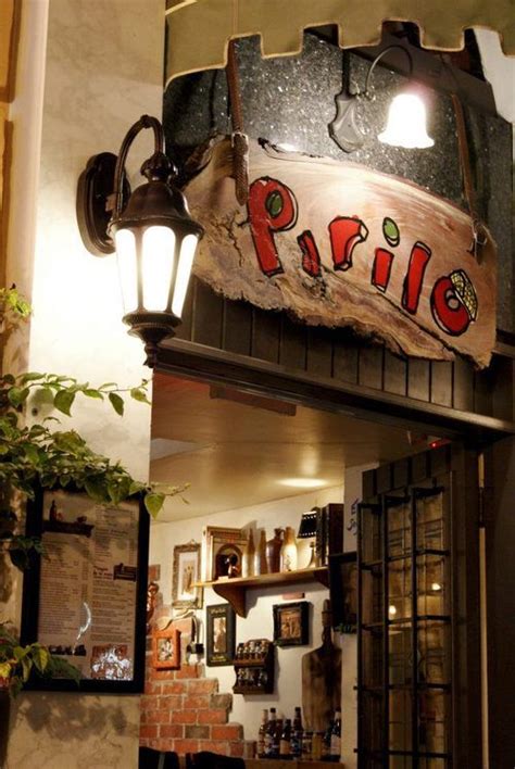 Oct 11, 2015 Description The restaurant Pirilo is a rustic pizzeria in which we prepare, with dedication, delicious classic Italian and international dishes; always using the freshest local products. . Pirilo pizza rustica